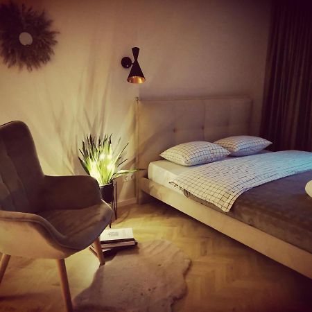 Cosy Old Town Apartment Klaipėda Esterno foto